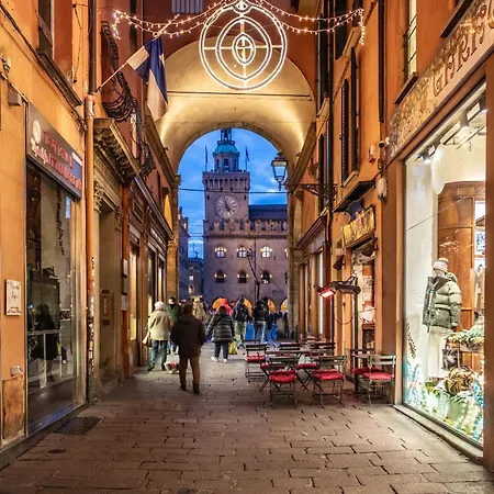 Apartment Urbanicooh Guidozagni - Piazza Maggiore View Bologna