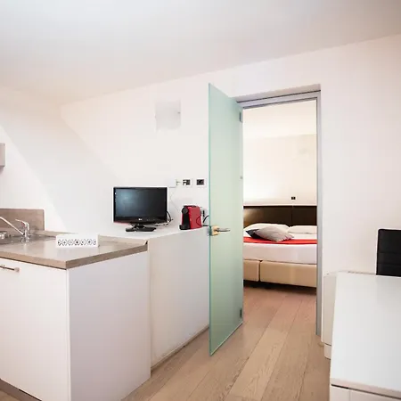 Urbanicooh Guidozagni - Piazza Maggiore View Apartment Bologna
