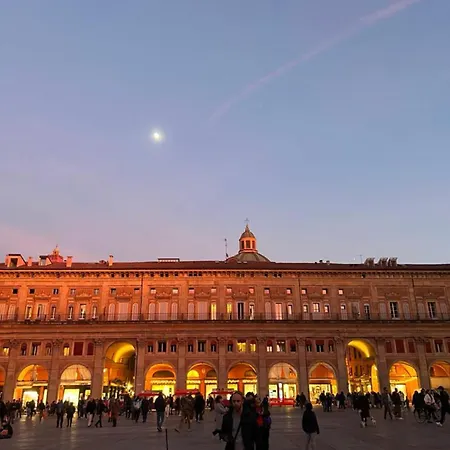 דירה Urbanicooh Guidozagni - Piazza Maggiore View *