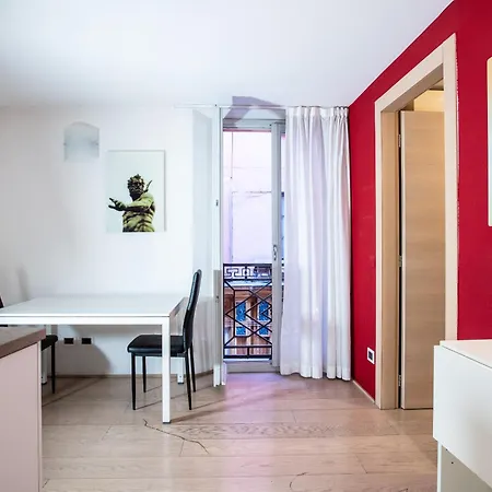 Urbanicooh Guidozagni - Piazza Maggiore View Apartman *